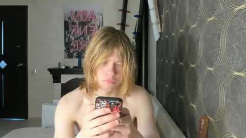 Snapshot of cute_grecha chatting on April 2026 05:44:02 AM Grisha online show from April 2026 05:44:02 AM