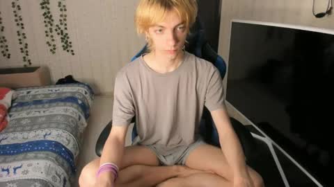 Snapshot of cute_grecha chatting on May 2026 08:03:02 PM Grisha online show from May 2026 08:03:02 PM