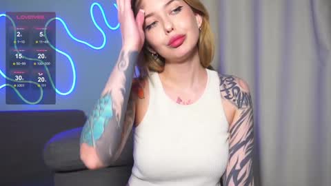 Snapshot of cute_kristall chatting on February 2025 12:20:01 PM Im Chris online show from February 2025 12:20:01 PM