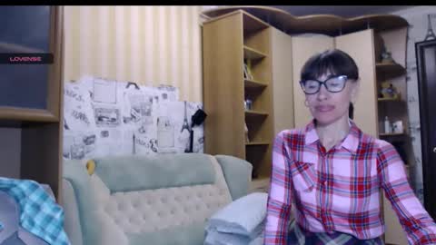 cute_lion_ online show from October 2025 11:38:01 AM