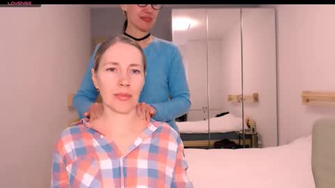 cute_lion_ online show from February 2026 01:28:02 PM