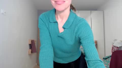 cute_lion_ online show from April 2026 12:22:02 PM