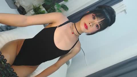 Snapshot of cute_maloi chatting on April 2026 09:48:01 AM Jane online show from April 2026 09:48:01 AM