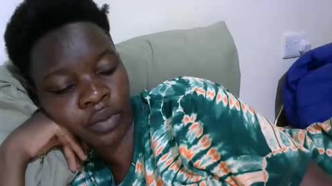 cute_marion online show from October 2025 07:14:02 PM