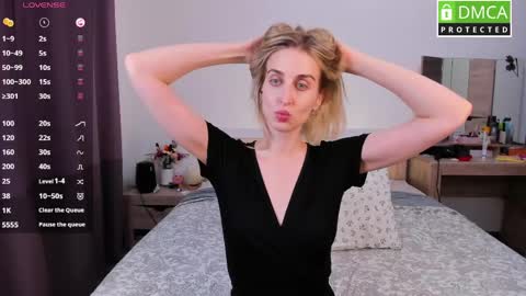 Milana online show from April 2026 12:41:01 PM