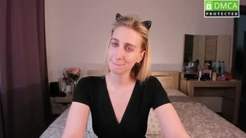 Milana online show from May 2026 09:37:01 AM