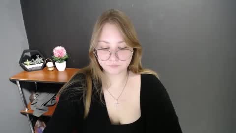 Veronica online show from February 2025 11:11:02 AM