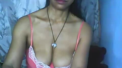 murielle online show from November 2025 12:49:02 PM