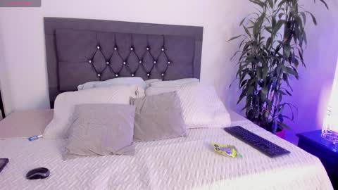 Snapshot of cute_molly18 chatting on February 2025 12:29:01 AM Maria online show from February 2025 12:29:01 AM