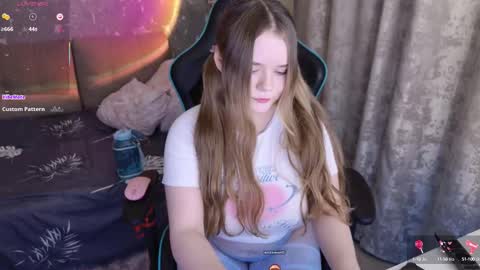 Snapshot of cute_pleasure chatting on March 2025 06:45:01 PM Aleksandra online show from March 2025 06:45:01 PM