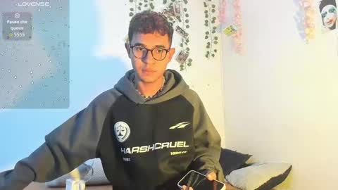 cute_sammy_1 online show from September 2025 03:16:02 AM