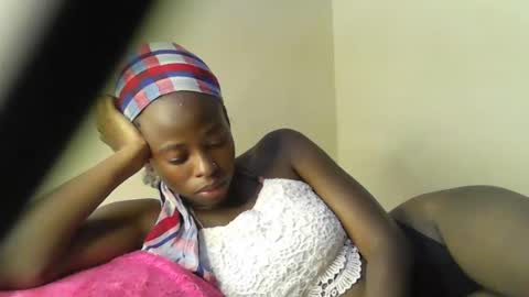 cute_sonny online show from December 2025 06:16:01 PM