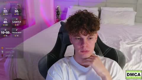 Snapshot of cute_thomas chatting on December 2024 11:22:01 PM Thomas - online show from December 2024 11:22:01 PM