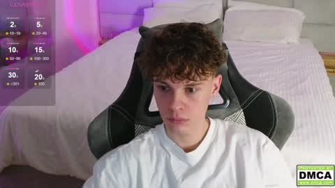 Snapshot of cute_thomas chatting on December 2024 08:07:01 PM Thomas - online show from December 2024 08:07:01 PM