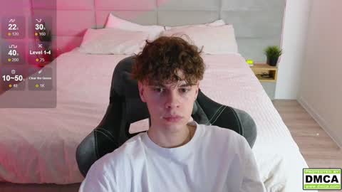 Snapshot of cute_thomas chatting on February 2025 08:13:02 PM Thomas - online show from February 2025 08:13:02 PM