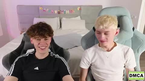 Snapshot of cute_thomas chatting on February 2025 07:21:01 PM Thomas - online show from February 2025 07:21:01 PM