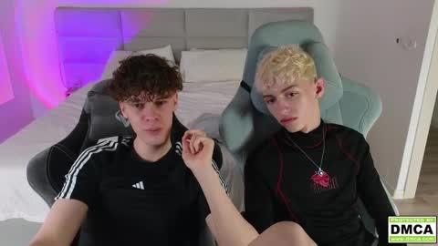 Snapshot of cute_thomas chatting on February 2025 09:52:02 PM Thomas - online show from February 2025 09:52:02 PM