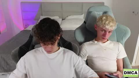 Snapshot of cute_thomas chatting on March 2025 09:56:01 PM Thomas - online show from March 2025 09:56:01 PM