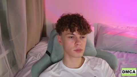 Snapshot of cute_thomas chatting on October 2025 06:25:02 PM Thomas - online show from October 2025 06:25:02 PM