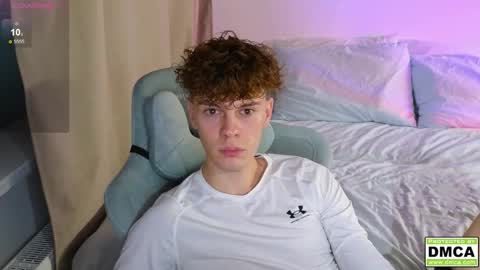 Snapshot of cute_thomas chatting on October 2025 07:37:02 PM Thomas - online show from October 2025 07:37:02 PM