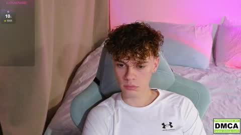 Snapshot of cute_thomas chatting on November 2025 06:09:02 PM Thomas - online show from November 2025 06:09:02 PM