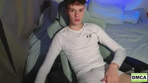 Snapshot of cute_thomas chatting on December 2025 12:14:01 PM Thomas - online show from December 2025 12:14:01 PM