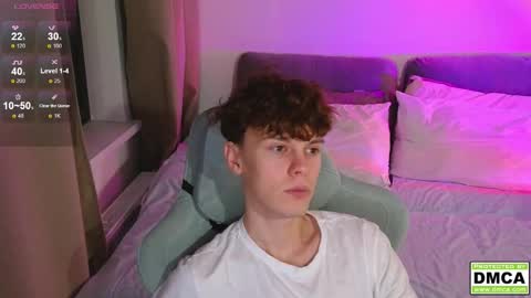 Snapshot of cute_thomas chatting on February 2026 04:33:01 PM Thomas - online show from February 2026 04:33:01 PM