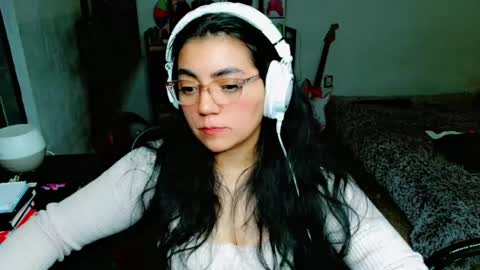 Snapshot of cuteambervi chatting on February 2025 02:49:01 AM Princess Amber online show from February 2025 02:49:01 AM