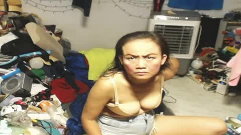 Snapshot of cuteandsexyone chatting on April 2026 06:34:02 PM CuteAndSexyOne Na and Brian online show from April 2026 06:34:02 PM