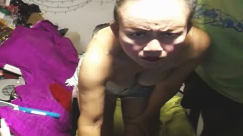Snapshot of cuteandsexyone chatting on May 2026 07:21:01 PM CuteAndSexyOne Na and Brian online show from May 2026 07:21:01 PM