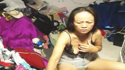 Snapshot of cuteandsexyone chatting on June 2026 01:18:02 AM CuteAndSexyOne Na and Brian online show from June 2026 01:18:02 AM