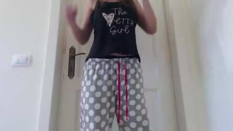 Anne-Marie  online show from October 2025 09:10:02 AM