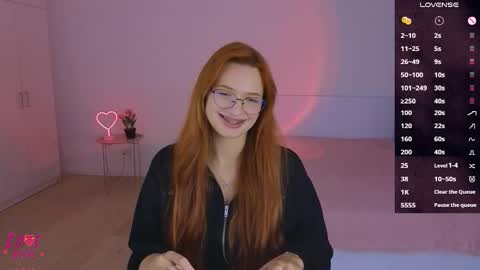 Snapshot of cuteariel7 chatting on October 2025 03:34:01 PM Ariel online show from October 2025 03:34:01 PM