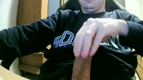 Snapshot of cuteboy090 chatting on February 2025 06:58:01 PM Cuteboy090 online show from February 2025 06:58:01 PM