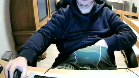 Snapshot of cuteboy090 chatting on November 2025 11:40:01 PM Cuteboy090 online show from November 2025 11:40:01 PM