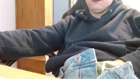 Cuteboy090 online show from May 2026 08:42:01 AM