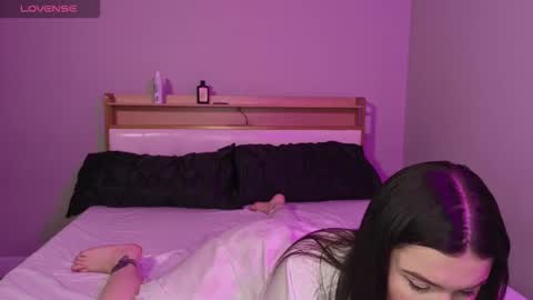 Snapshot of cutecouplereal chatting on April 2026 10:48:01 PM Cute Couple Real online show from April 2026 10:48:01 PM