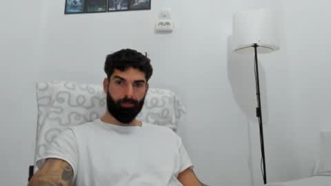 cuteeboy online show from December 2025 06:51:01 AM