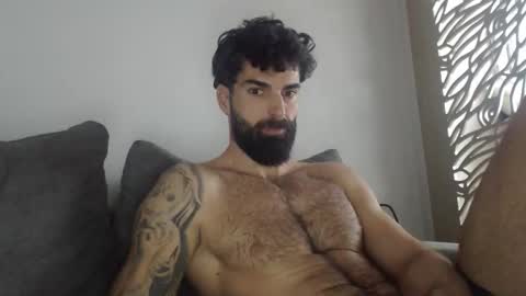 cuteeboy online show from February 2026 08:33:01 AM