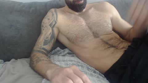 Snapshot of cuteeboy chatting on April 2026 10:05:02 AM cuteeboy online show from April 2026 10:05:02 AM