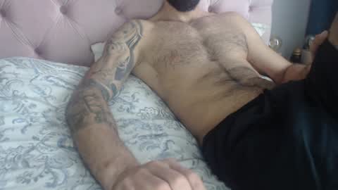 Snapshot of cuteeboy chatting on April 2026 06:33:01 AM cuteeboy online show from April 2026 06:33:01 AM
