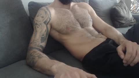 Snapshot of cuteeboy chatting on April 2026 05:19:01 AM cuteeboy online show from April 2026 05:19:01 AM