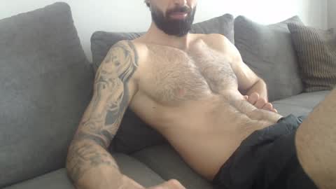Snapshot of cuteeboy chatting on April 2026 08:02:02 AM cuteeboy online show from April 2026 08:02:02 AM