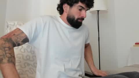 Snapshot of cuteeboy chatting on April 2026 12:29:02 PM cuteeboy online show from April 2026 12:29:02 PM