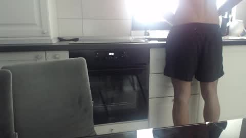 Snapshot of cuteeboy chatting on May 2026 05:48:01 AM cuteeboy online show from May 2026 05:48:01 AM