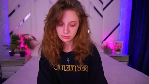 Foxy online show from October 2025 01:29:01 PM