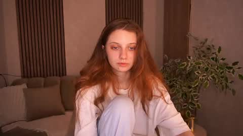 Foxy online show from July 2026 12:58:02 PM