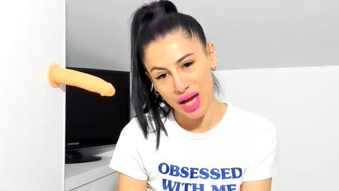 Snapshot of cuteeliza1 chatting on November 2025 06:36:02 AM cuteeliza1 online show from November 2025 06:36:02 AM