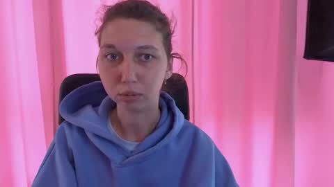 Elli online show from October 2025 09:56:02 AM