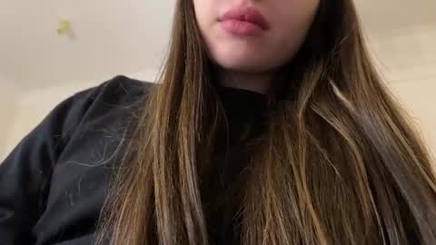 Snapshot of cuteelsa_ chatting on February 2025 03:49:02 PM Elsa online show from February 2025 03:49:02 PM